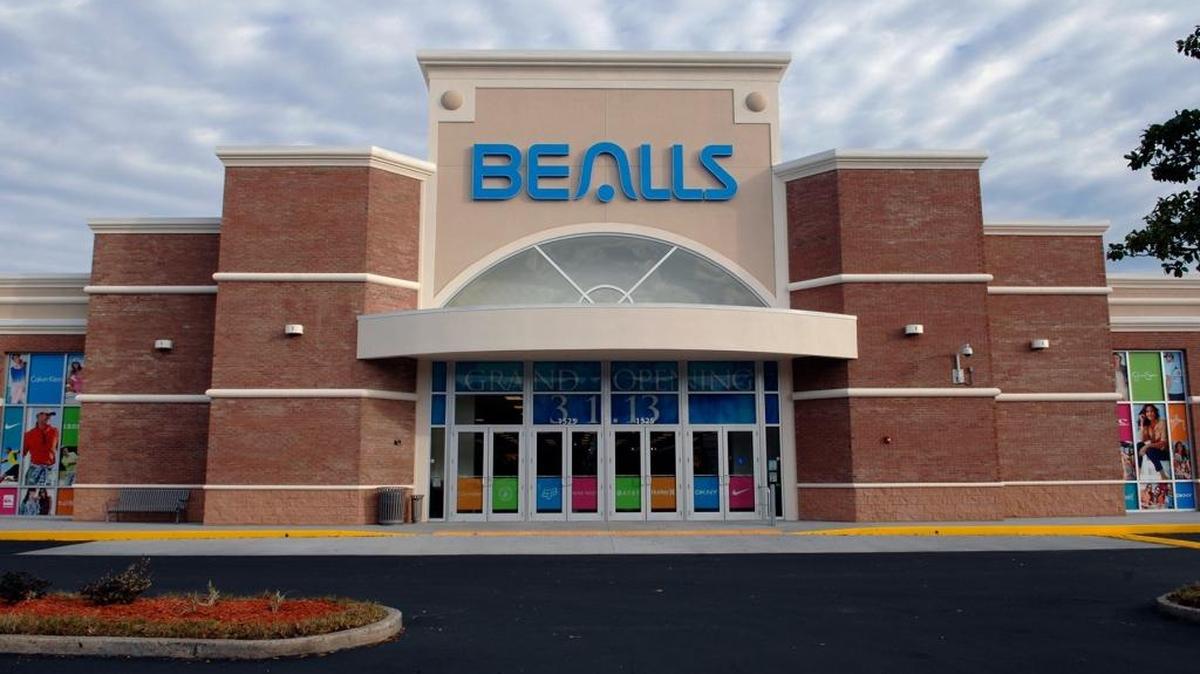 Bealls will have three contests beginning Thanksgiving Day as the holiday shopping season kicks into high gear.