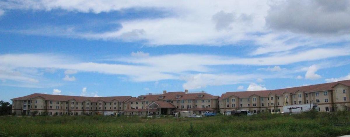 The developer of the Stone River Retirement Resort in the East Manatee Tara neighborhood is hoping to open early this winter.