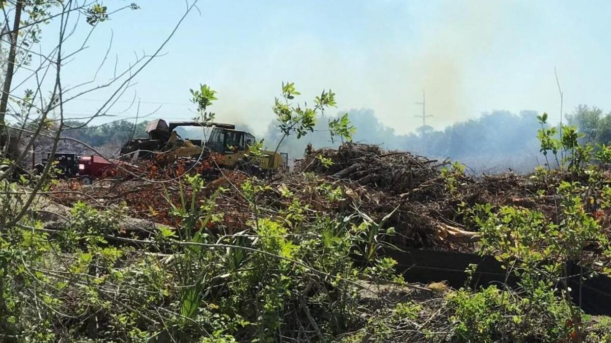 Primerica Group One of Tampa has started clearing ground in northern Manatee County for the Gateway Commons Shipping Center at Interstate 75 and Moccasin Wallow Road.