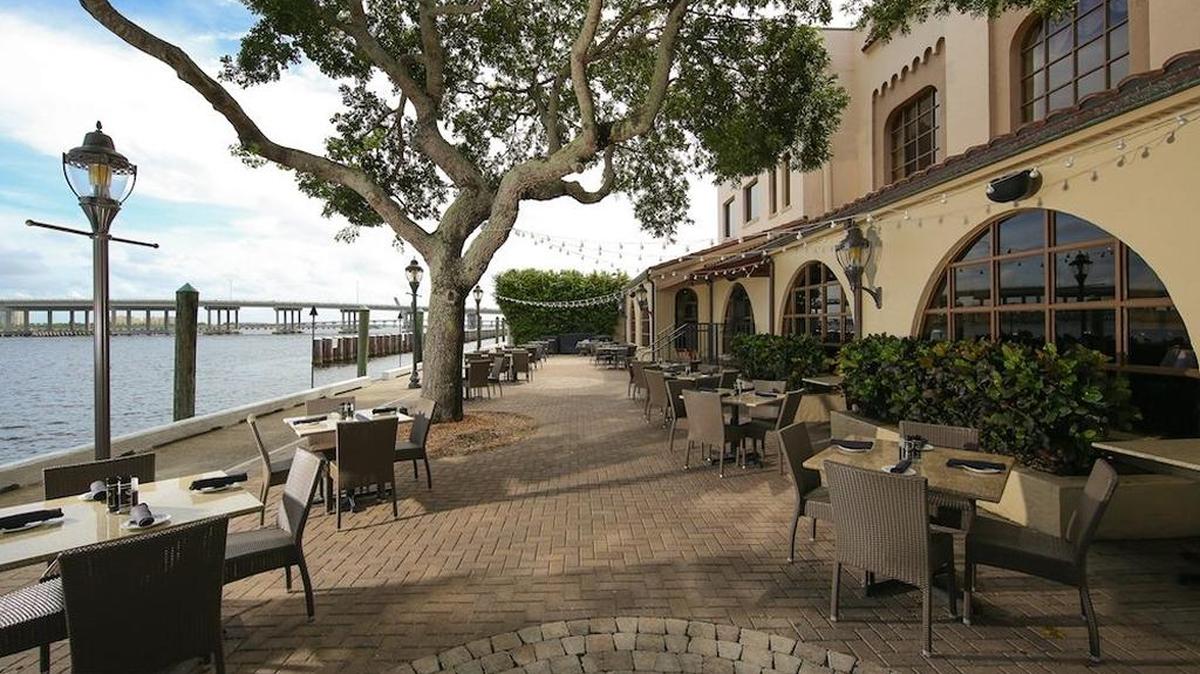 Pier 22, a riverfront restaurant in downtown Bradenton, is offering a $20 bonus certificate for anyone who purchases a $100 gift card.