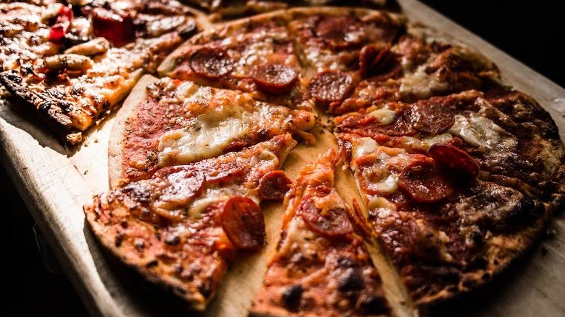 Bradenton pizzeria fights hunger on National Pizza Day