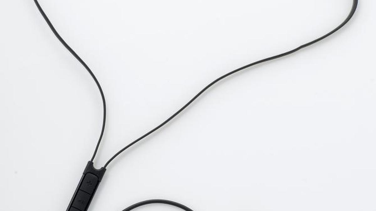 The Beem United D200 earbuds come loaded with features, including ergonomic ear-tips for a secure and comfortable fit, a great sound and an LED light to bring your sound to life.