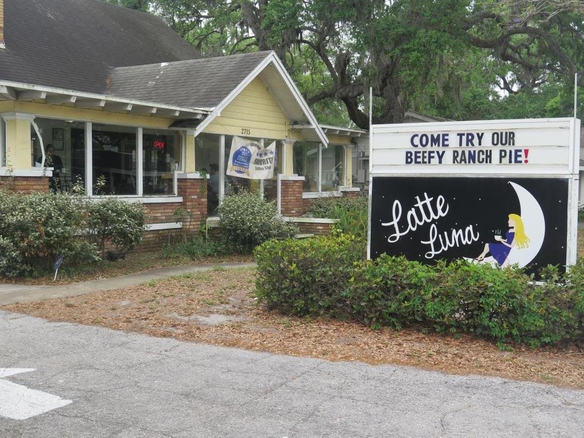 Latte Luna had become “a landmark on Manatee,” according to one guest who often visited the cozy coffee shop that opened in May 2013.