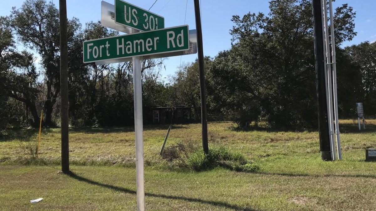An application to develop a 97,650-square-foot shopping center called Fort Hamer Commons has been submitted to Manatee County Government for rezoning and site plan approval. The shopping center is proposed on the southeast corner of Fort Hamer Road and U.S. 301.