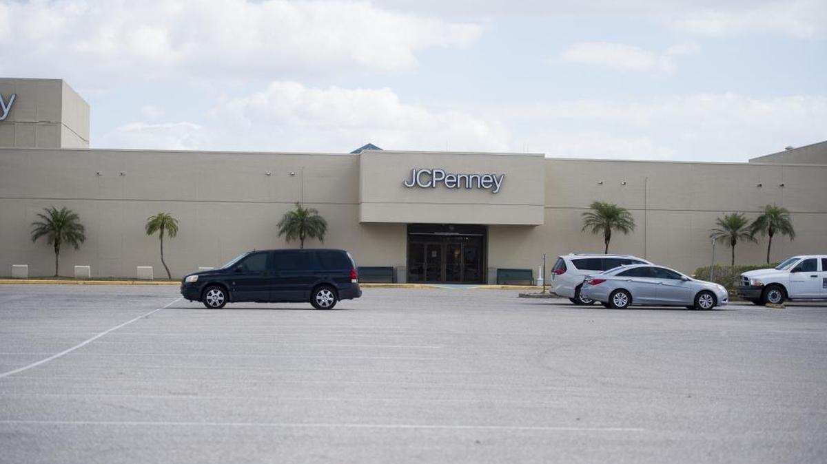 DeSoto Square mall’s new owner plans to make an initial investment of $7 million in “updating, beautifying and constructing new additions to the shopping center.” The mall sold from one New York-based company to another in late February for $25.5 million.
