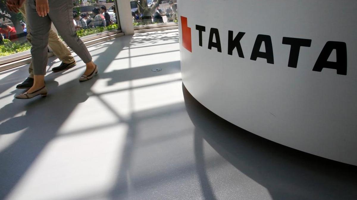Takata will pay a $25 million criminal fine, $125 million to individuals who were injured by the air bags and $850 million to automakers that purchased the inflators.