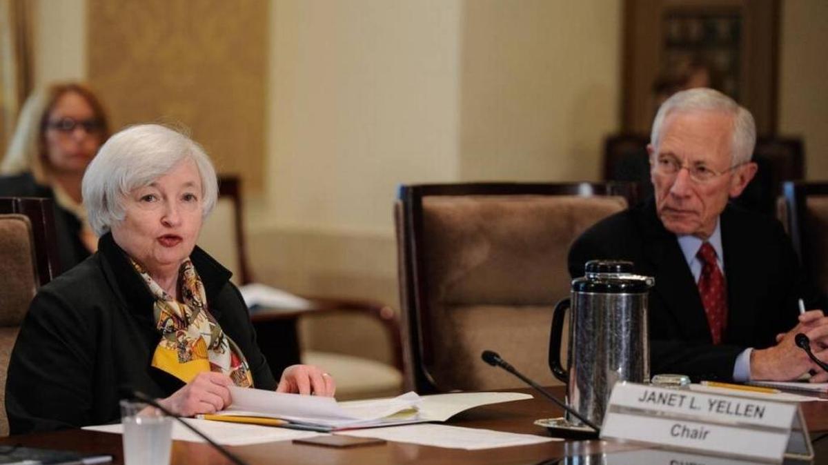 Federal Reserve Chair Janet Yellen and Vice Chairman Stanley Fischer at a meeting in Washington. Fischer’s retirement from the central bank takes effect Thursday. Yellen’s term as chairman of the Fed expires in February, and there’s no indication yet whether she’ll remain for another term.