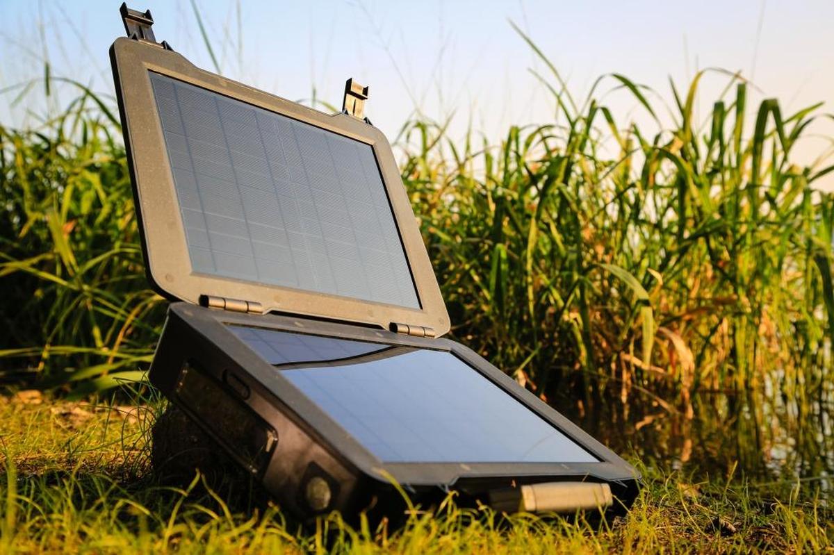 The Renogy Phoenix Briefcase Generator takes power on the go and all that is needed for a full recharge is the sun.