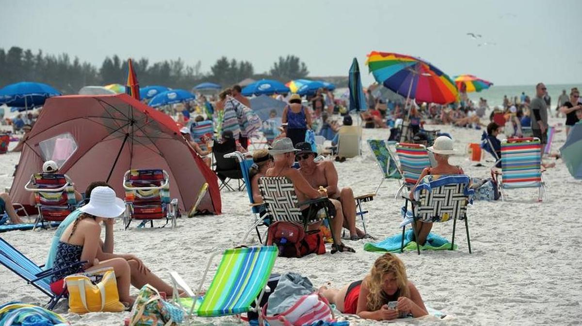 Florida’s climate and lack of a state income tax are two big reasons its population grew by nearly 2 percent from 2015 to 2016.