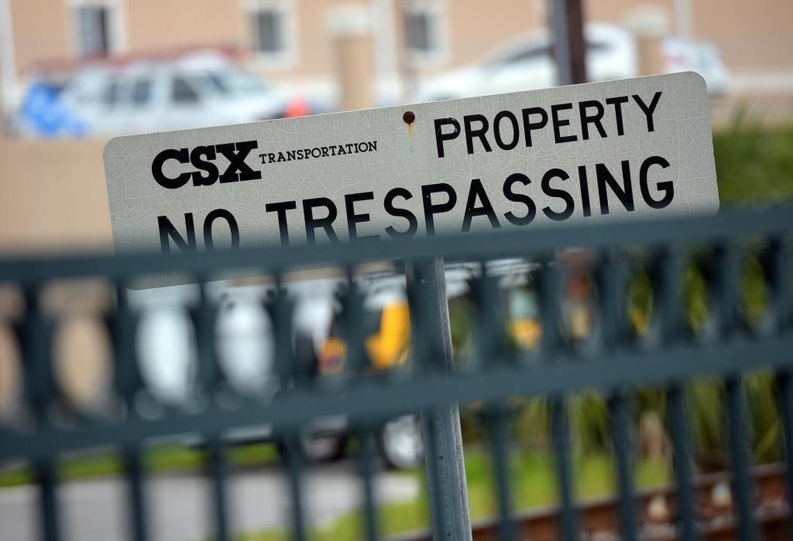 Despite CSX Railroad’s downward spiral in meeting its service obligations, Tropicana remains committed to shipping product out of its Bradenton facility.