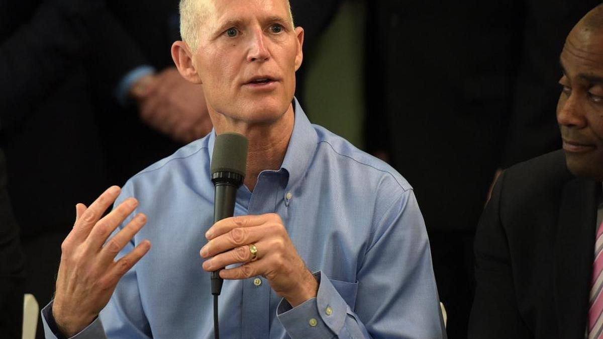 Gov. Rick Scott, who visited Manatee County last month, said Friday that Florida added more than 60,000 jobs during the first quarter of 2017.