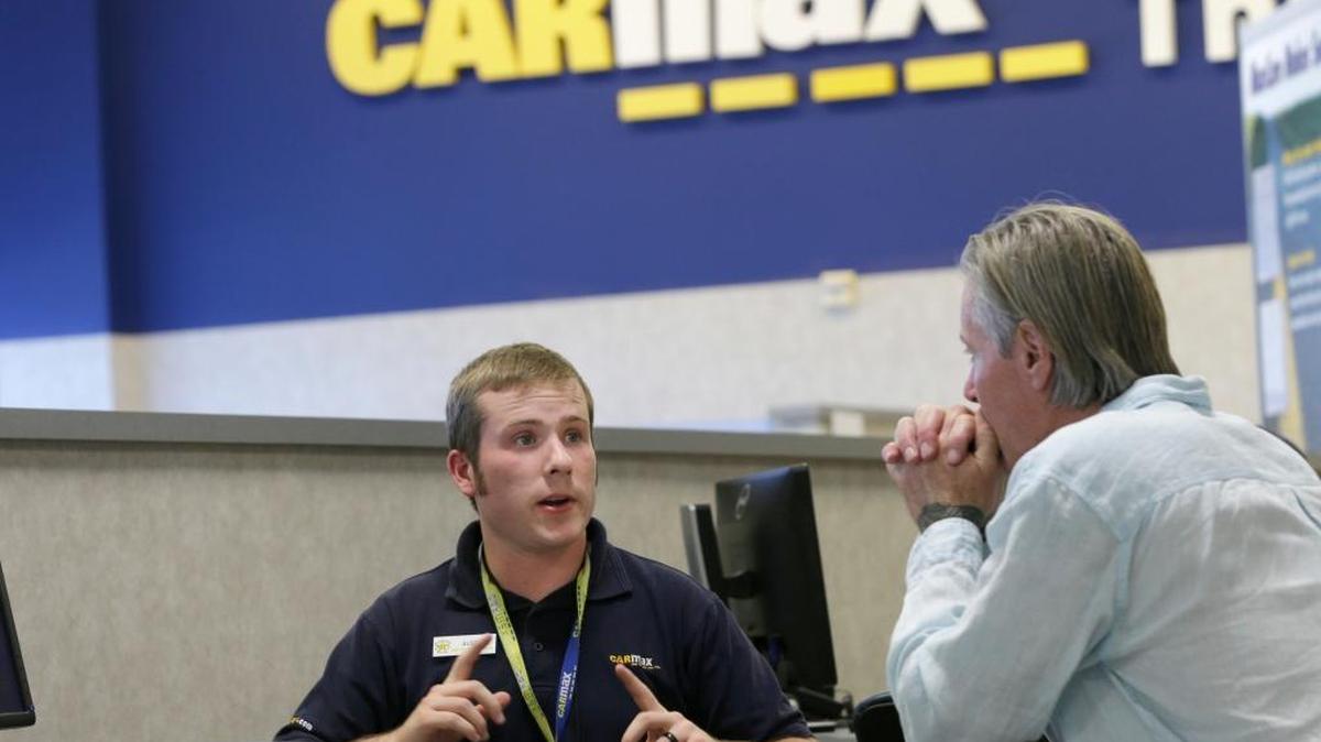 CarMax reported another quarter of disappointing sales last week, sending its stock down 2 percent. However, loans at the nation’s largest used car dealer have jumped 92 percent in four years.