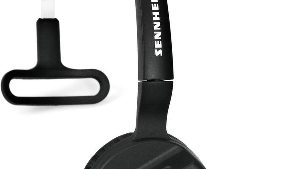 Sennheiser PRESENCE™ BluetoothAE headsets are a popular choice for mobile professionals seeking a lightweight, slim headset solution that delivers outstanding HD sound quality.