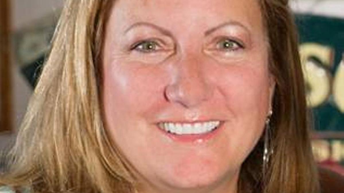 Beth Owen-Cipielewski, co-owner of Siesta Key Oyster Bar.