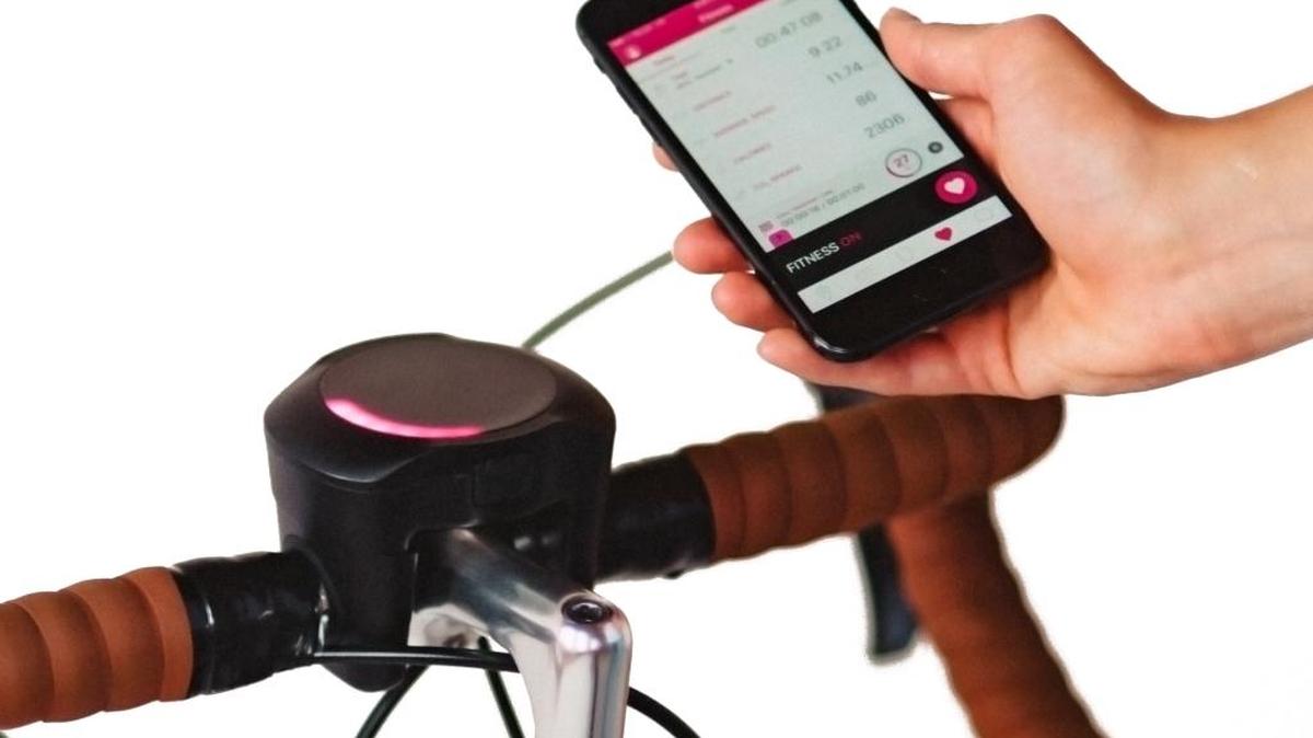 SmartHalo Technologies’ smart device for peddle bikers.