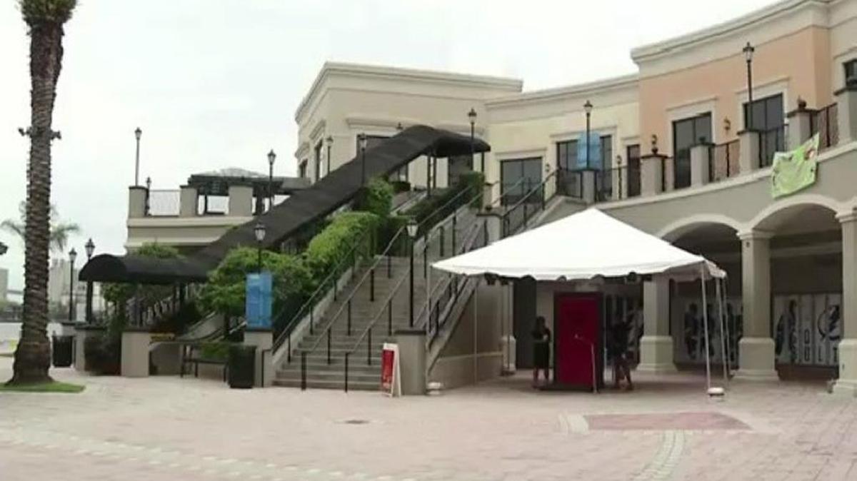 Talks are underway to move the restaurants that are currently inside Channelside Bay Plaza.