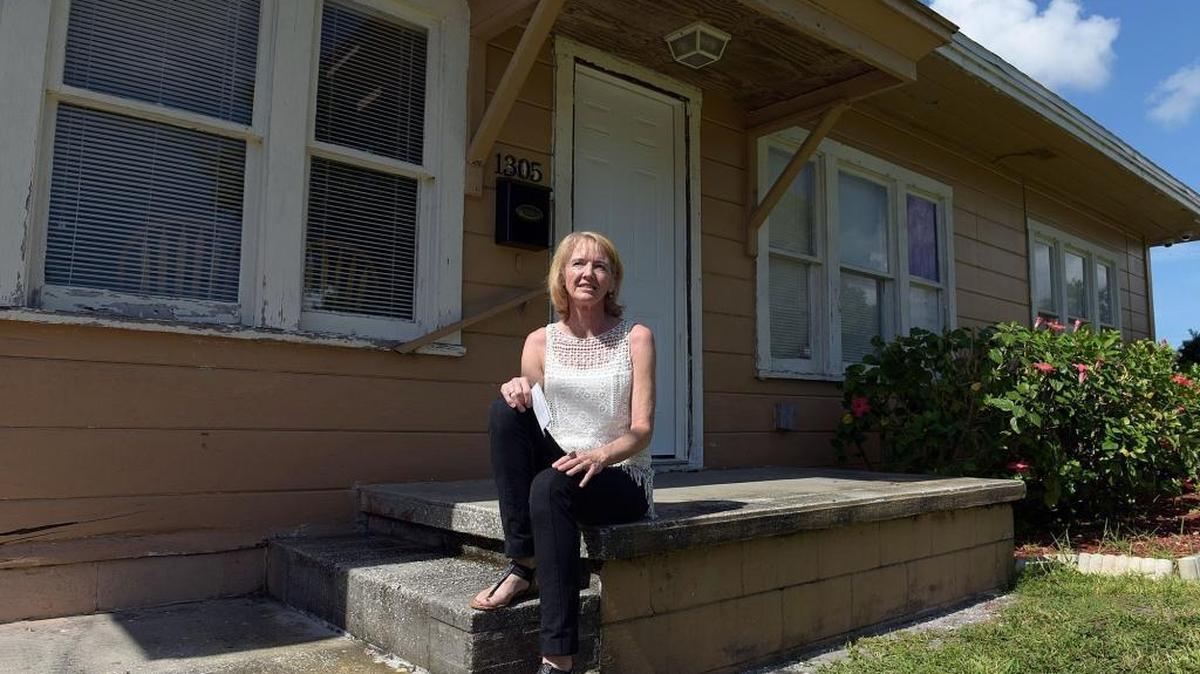 Debbi Hanna works with women in jail and will be opening a house in less than two weeks for women coming out of jail. The women will be starting with almost nothing, and Hanna would like to be able to give them gift cards from Wal-mart for necessities.