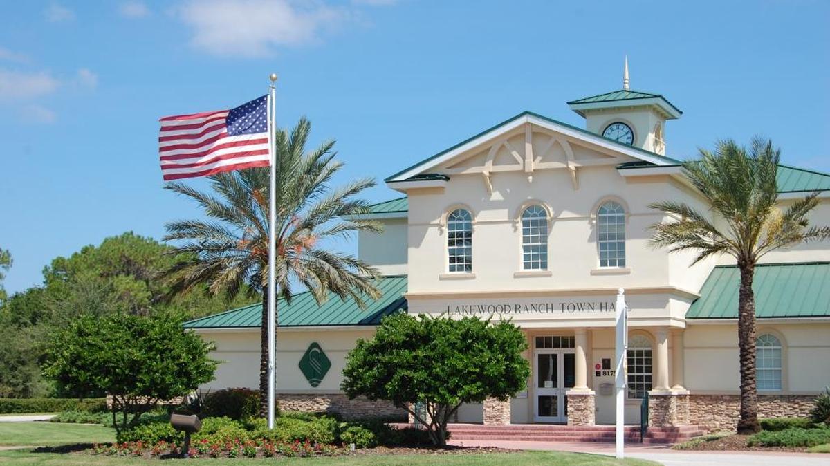 Lakewood Ranch Town Hall will host a community converation on a proposed library 6 p.m. Friday.