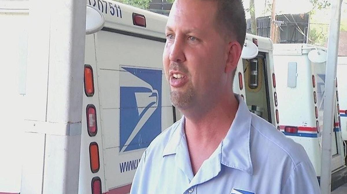 Jason Moss, a Tampa mailman, became a first responder Friday afternoon when a home he was delivering mail to caught fire.