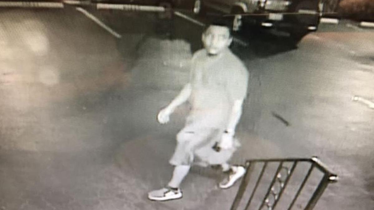 Image of suspect obtained from a Kwik Stop in Bradenton’s video surveillance system after police say he robbed the store at gunpoint Friday night.