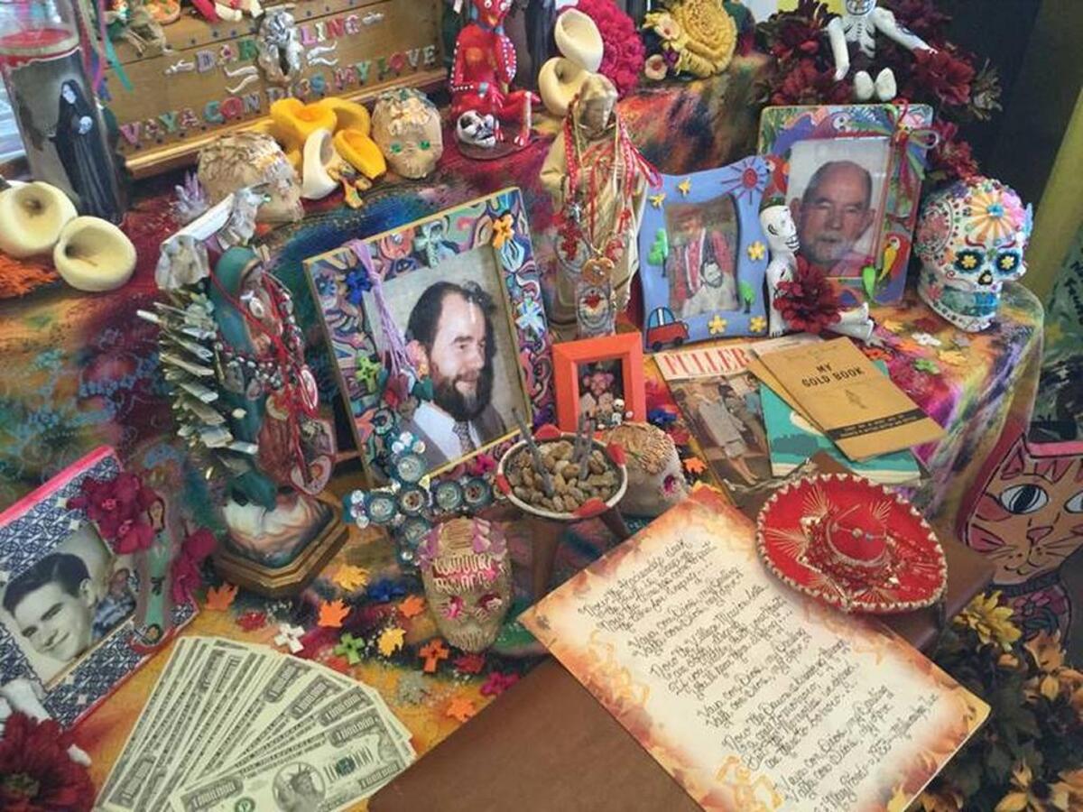 Zoe Von Averkamp honored her husband, Jerry, at the 2015 Day of the Dead celebration. The grieving artist then took some time off, but agreed to return when she learned that Snooty would be at the center of the celebration.