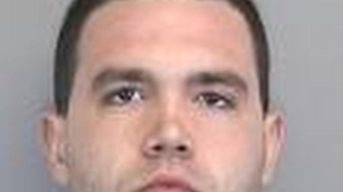 Man charged with robbing ex-girlfriend in Bradenton