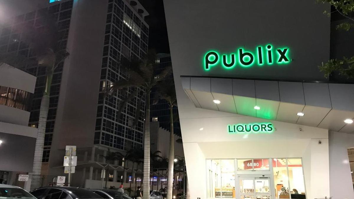 Two employees were stabbed inside the Publix on 6876 Collins Ave in North Beach on Wednesday, Jan. 31, 2018.
