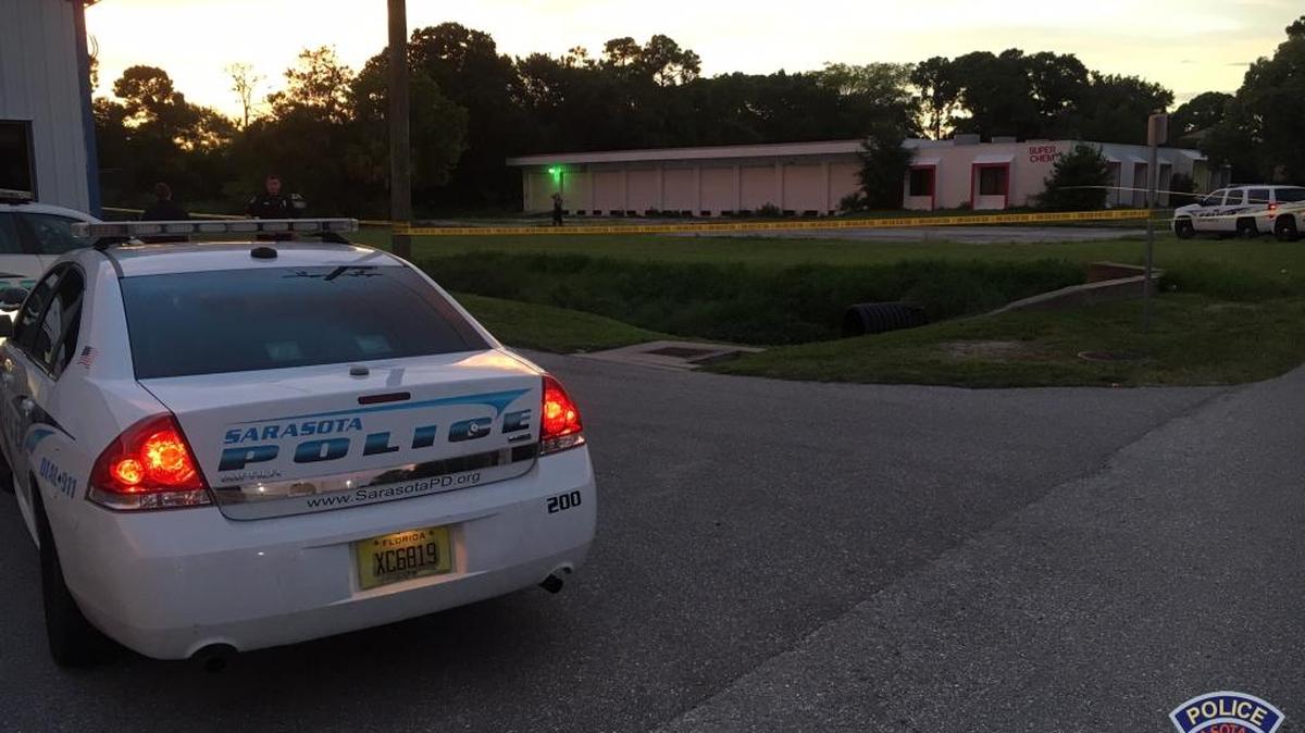 Officers with the Sarasota Police Department are investigating a death that occurred in the 1700 block of East Avenue in Sarasota.