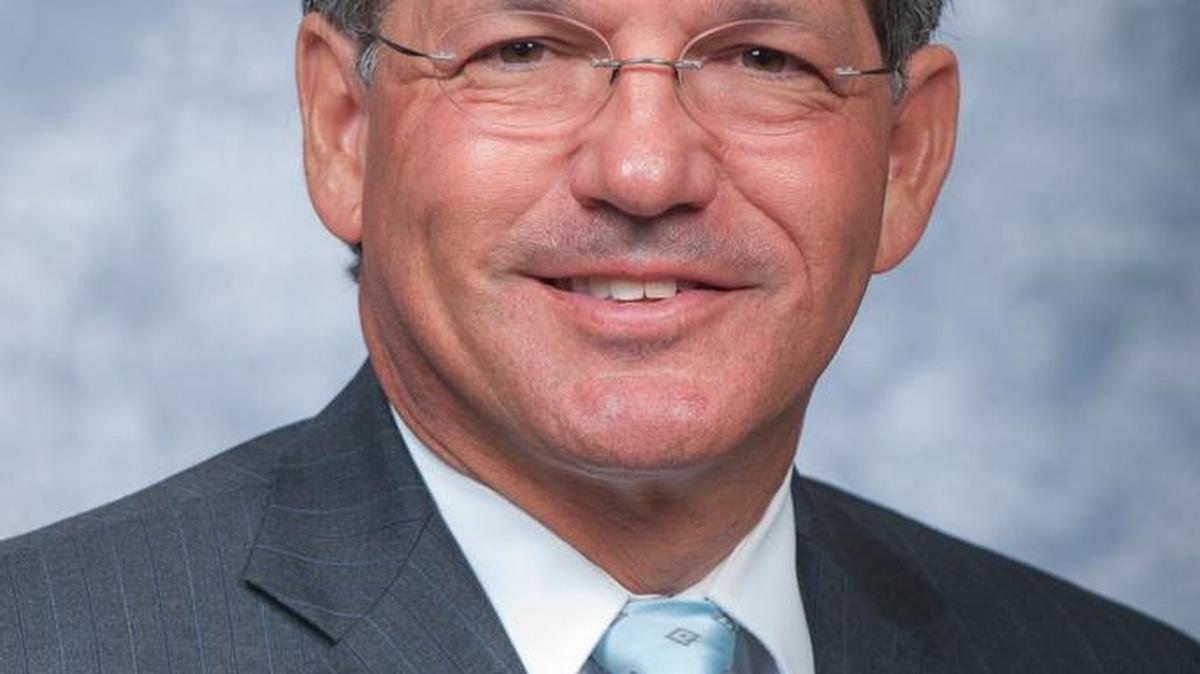 Gov. Rick Scott appointed health care technology executive Scott Hopes to fill the vacant seat on the School Board of Manatee County.