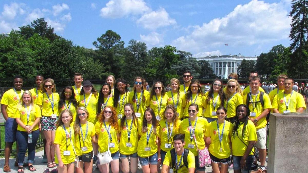 Florida students pose for a photo.