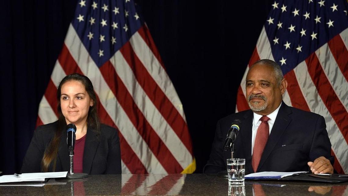 Candidates Gina Messenger and Ed Viltz face off in the Bradenton Herald forum for the District 1 school board seat.