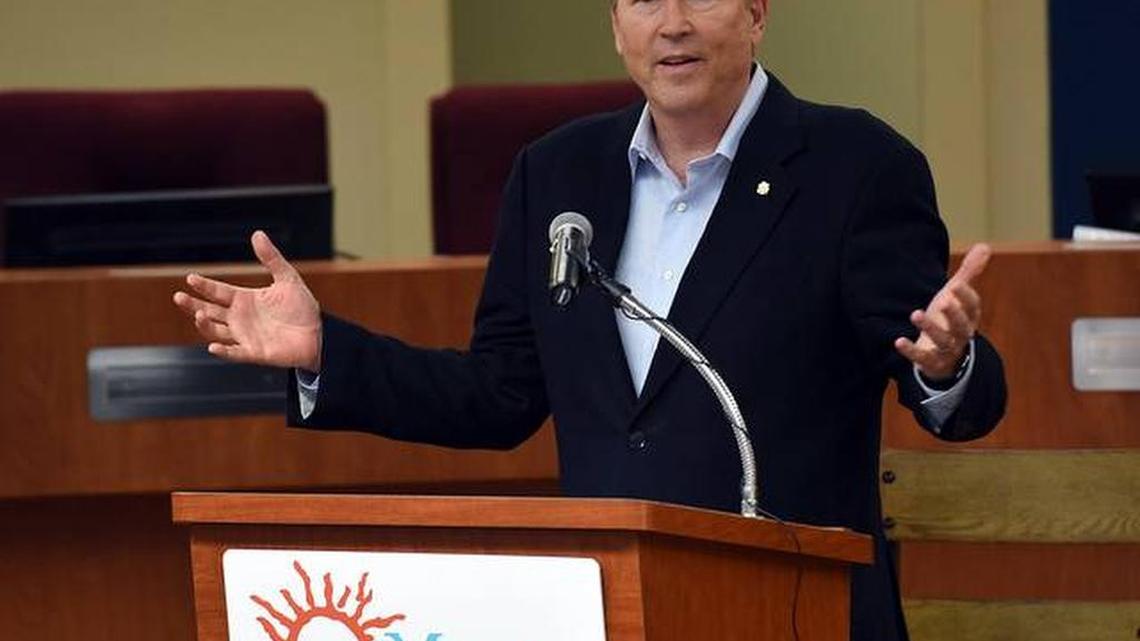 Buchanan supports bill that could help stop fentanyl