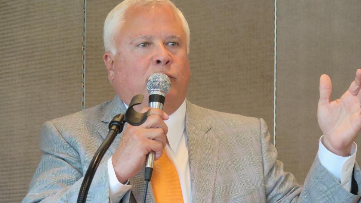 Carlos Beruff, a Republican candidate running for U.S. Senate, speaks at an East Manatee Republican Club luncheon at Peridia Golf & Country Club on Thursday.