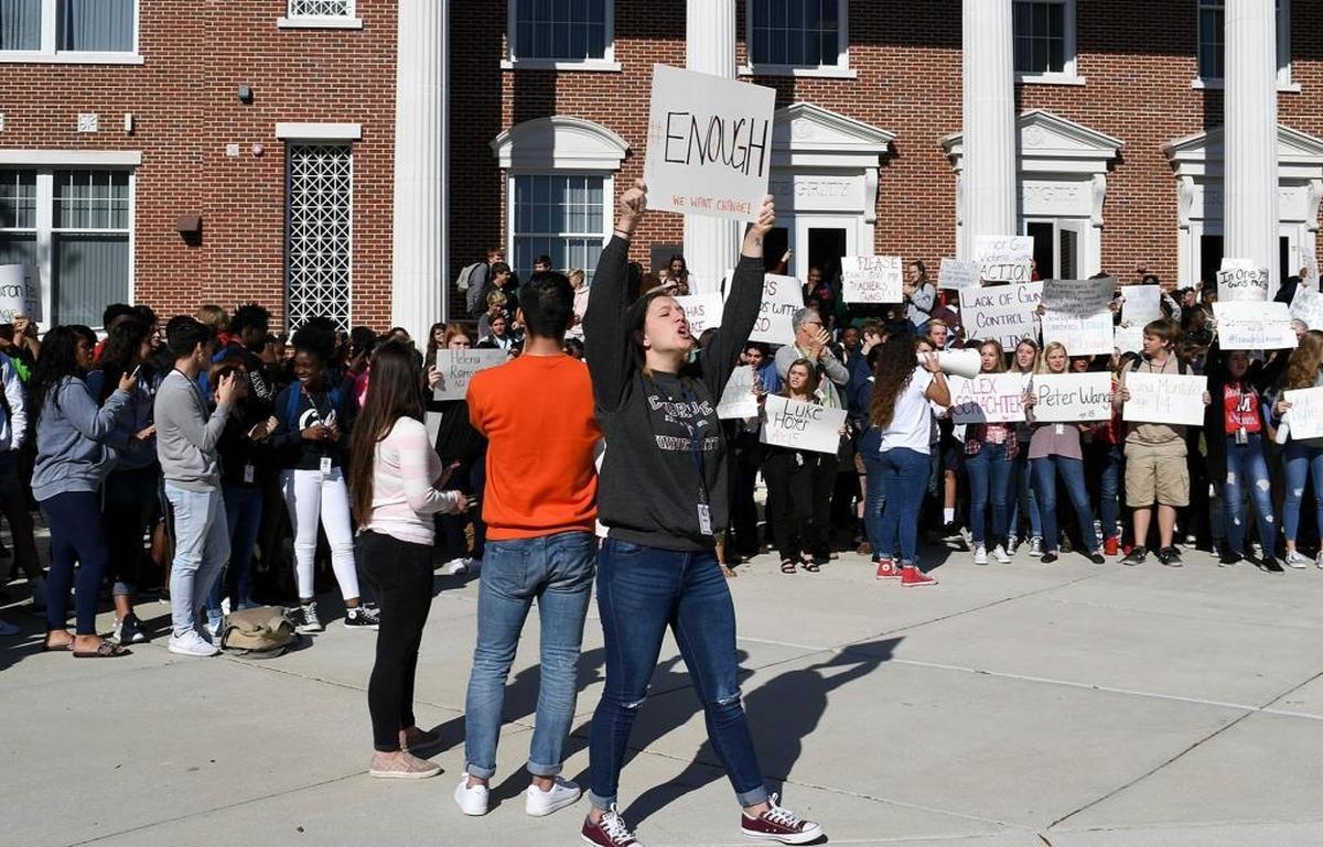 Manatee High School students walk out of class on Wednesday at 10 a.m. for 17 minutes to remember those killed in the Parkland shooting.