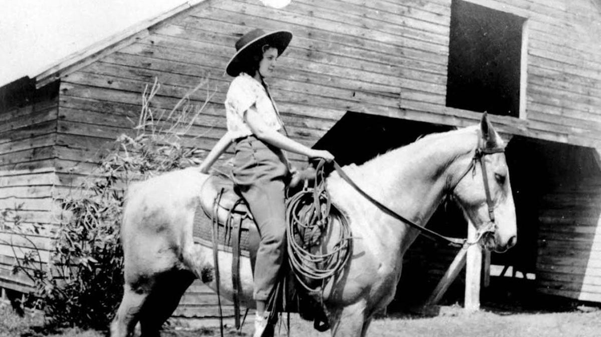 Elizabeth Crews (Libby as a child) on horseback