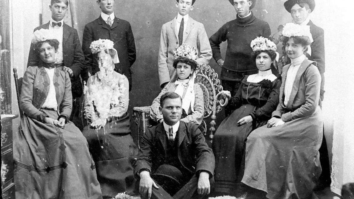 Participants in the 1902 Christmas Queen competition in Manatee County.