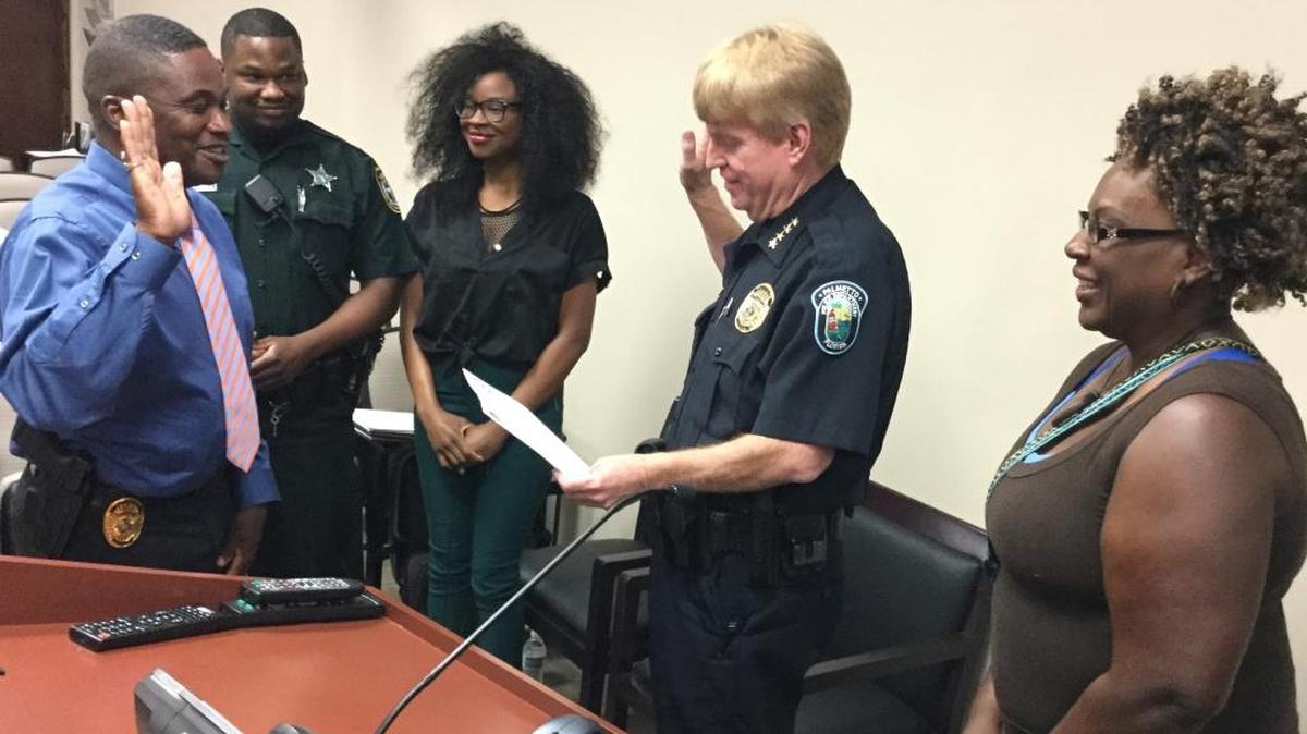 Palmetto Police Chief Scott Tyler swears in former MCSO Captain Lorenzo Waiters, who came out of retirement to take the open captain’s slot at the department.