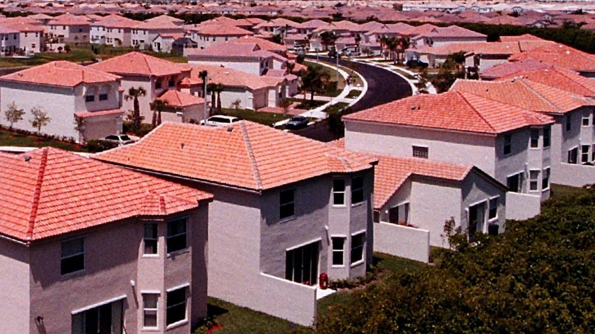 This is a view of Pembroke Pines’ TownGate subdivision.
