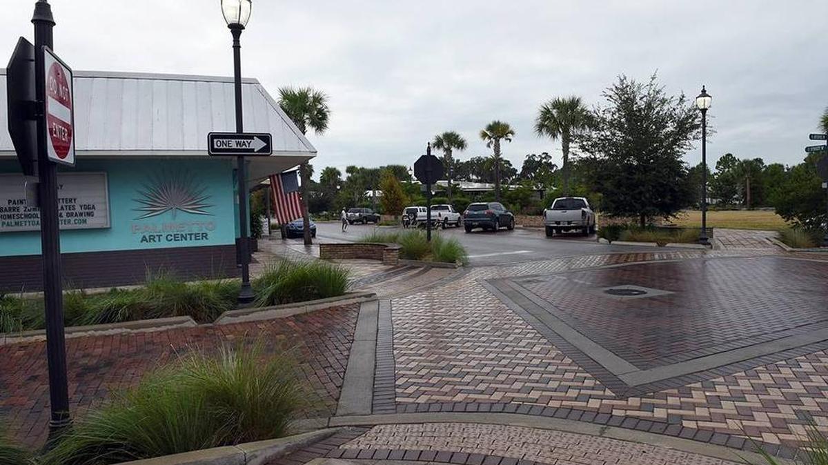 USF students will converge on the city of Palmetto this summer as part of a real-world work experience project that will strategize how the city moves forward into the future with several projects already in the works. File photo