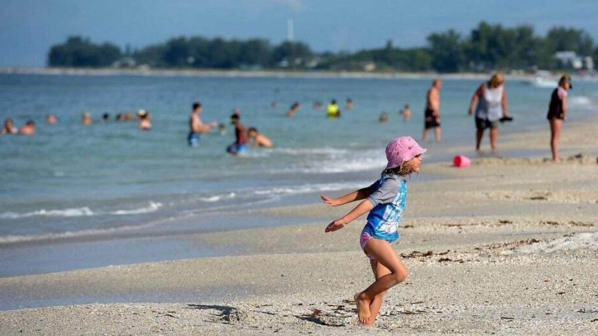 Legislation by U.S. Representative Vern Buchanan, R-Longboat Key, that will increase red tide research funding by $8 million passed Congress and was signed into law by President Donald Trump as part of a government funding bill.