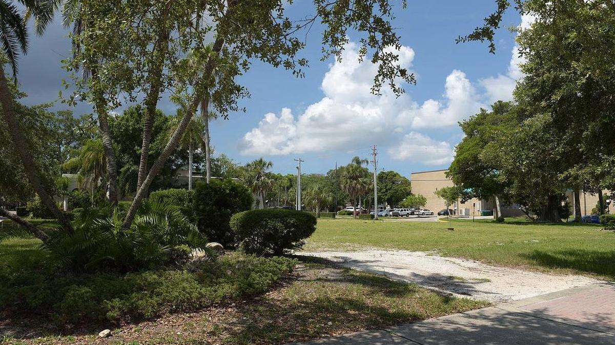The city of Bradenton entered into a $650,000 purchase agreement with North Star Lodging and Development in January for property directly west from city hall, once home to the old Manatee Players theater. A Spring Hill Suites hotel will be built on the site.