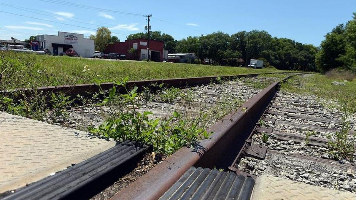 Manatee County has proposed a greenway trail system, which was developed in the early 2000s. One of the trails, the Willow-Ellenton Trail, which would run parallel to the Parrish Palmetto rail corridor, is now funded through the state.