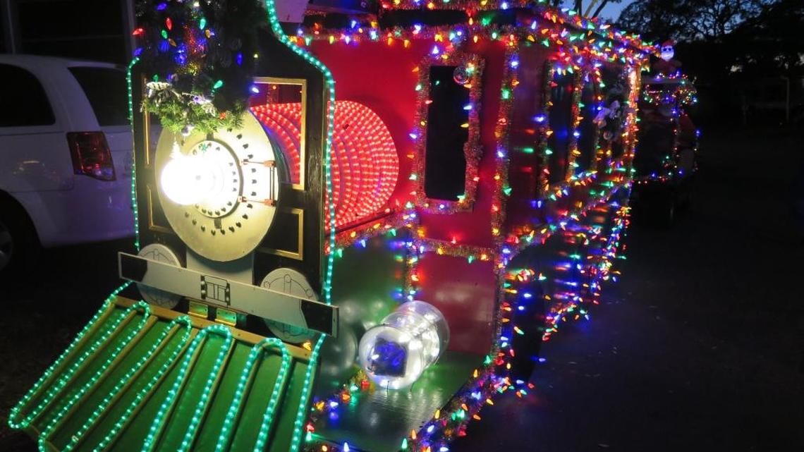 Your guide to social-distance friendly holiday fun around Bradenton and Sarasota