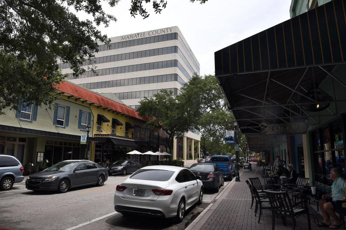 Manatee County government continues to address pay issues as they try to keep up salaries with the surrounding marketplace.