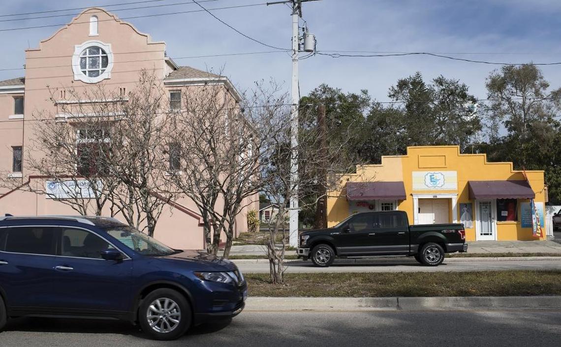 FDOT proposes diverting traffic into downtown Bradenton at Ninth Avenue to ease congestion heading northbound over the DeSoto Bridge.