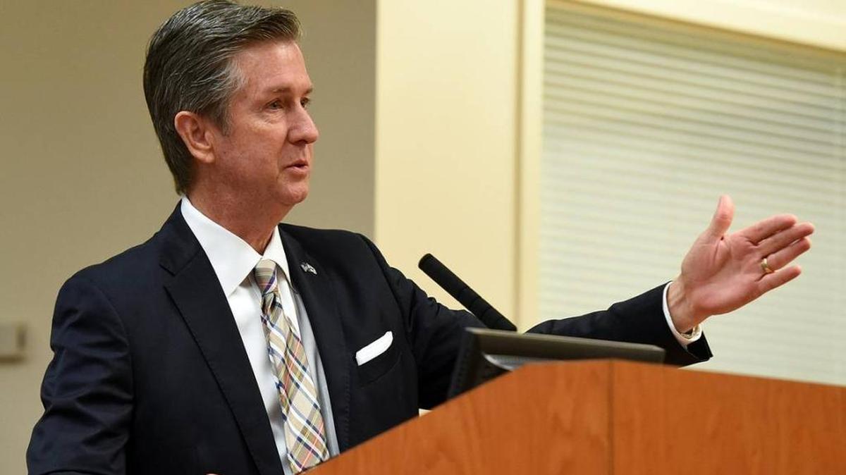 Rep. Jim Boyd, R-Bradenton, gives an end of session update to the Manatee County Commission March 22, 2016.