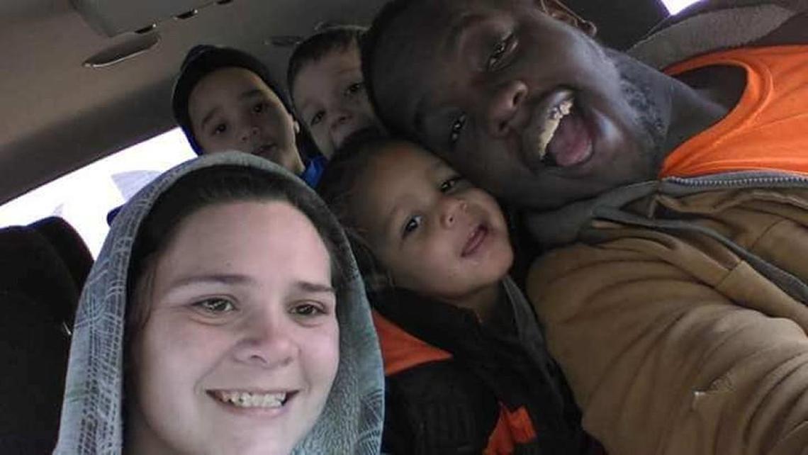 Ashley Duncan, 24, of Steele, Mo., is now in a loving relationship with Tim Donnor, a pipe fitter. The couple are raising Ashley’s four children together, including baby Tim (center), Colby (back right) and Bentley. Her oldest, D.J., is not in the photo.