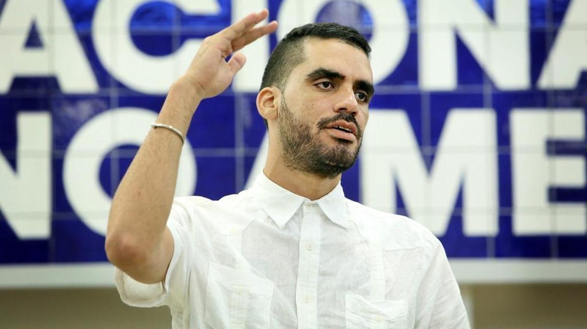 Dissident artist Danilo Maldonado , known as “El Sexto,” during a visit to Miami in 2015.
