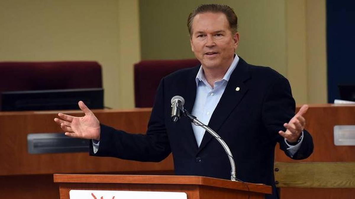 U.S. Rep. Vern Buchanan during a listening session in Palmetto on Feb. 27.