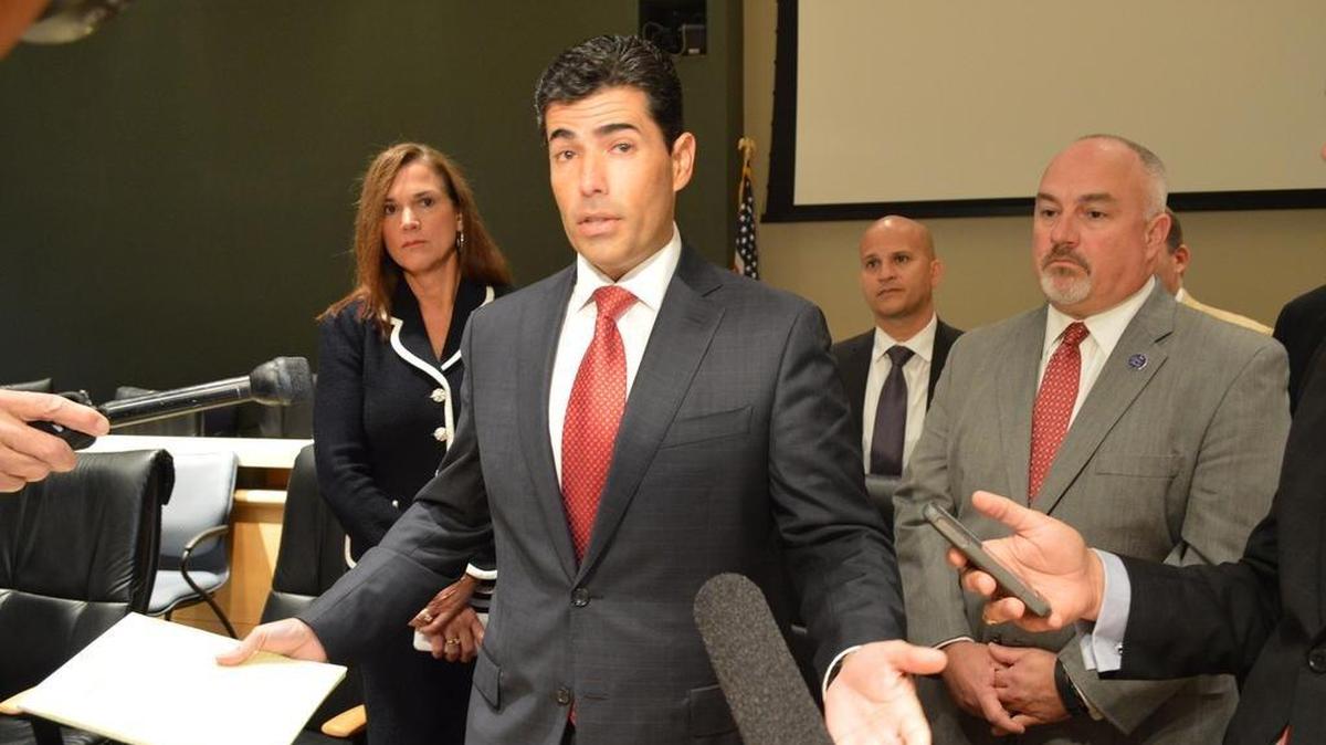 Rep. Jose Oliva, chairman of the House redistricting committee, during one of the special sessions in 2015.